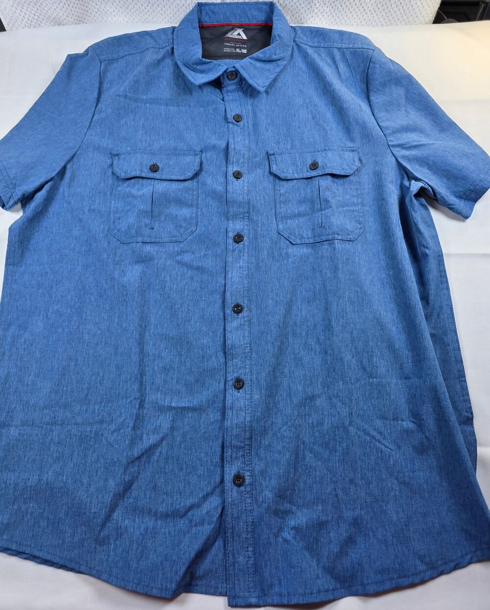 Men's XL ZeroXposur Travel Series Vented Moss Green Short Sleeve Button Shirt